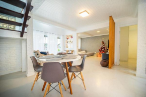 250 metros da praia! Casa 4 quartos